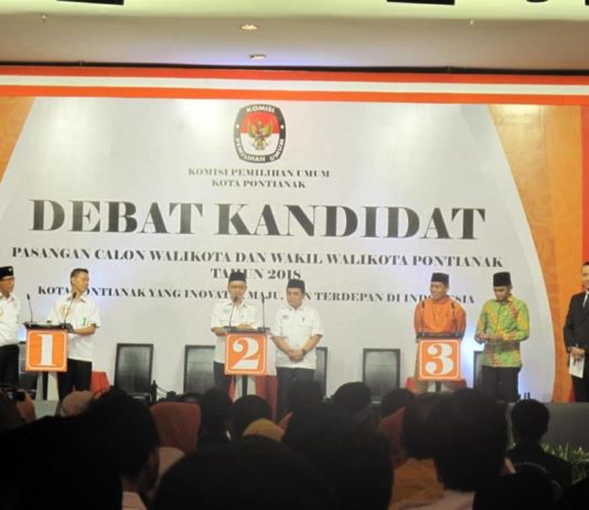 Ayo Gunakan Hak Pilih, Jangan Golput DEBAT. Debat kandidat Wali Kota dan Wakil Wali Kota Pontianak di Hotel Aston, Selasa malam (19/6). Maulidi Murni-RK