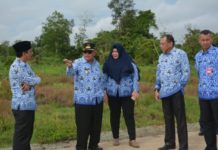 Tinjau Lokasi Pembangunan Perkantoran Kubu Raya Bupati: Masyarakat Harus Aktif Mengawasi Pembangunan