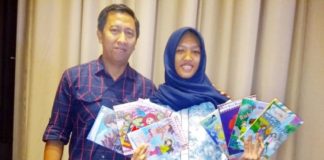 Fayanna Ailisha Davianny, Hasilkan 42 Buku di Usia 13 Tahun PRODUKTIF. Fayanna dan ayahnya, Martono Asmari, usai diskusi literasi di Jakarta, Mei lalu. Ferlynda Putri-Jawa Pos