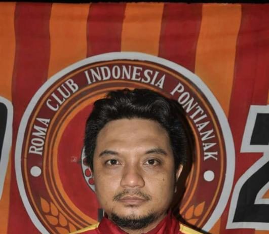 Terlahir Ketika Susahnya Nonton Liga Seri A Pendiri Komunitas Roma Club Indonesia Pontianak, Ferry Pratondo