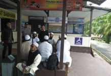 Berdakwah, 8 Warga India Diamankan DIPERIKSA. Delapan warga India beserta Jamaah Tabligh lainnya menjalani pemeriksaan di Mapolres Bengkayang, Sabtu (2/6). Kurnadi-RK