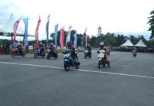 Promosi Budaya Kalbar Berbalut Balapan NGENG-NGENG. Para peserta Jurnalis Matic Race Cup 2018 di sirkuit balap Pasir Panjang, Minggu (24/6). Rizka Nanda-RK