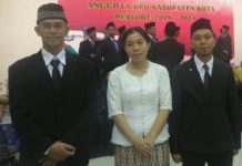 Partisipasi Pemilih di Melawi Mencapai 90,9 Persen Komisioner KPU Melawi. Inilah ketiga komisioner KPU Melawi, Dedi Suparjo (kanan), Wenefrida K Wati (tengah) dan Airin Fitriansyah (kiri). Humas for Rakyat Kalbar