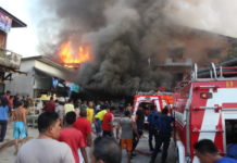 Warning Kebakaran Saat Lebaran KEBAKARAN. Salah satu rumah warga Sekadau yang terbakar, beberapa waktu lalu. Abdu Syukri