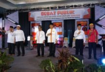 Diharapkan Jadi Pertimbangan Pemilih PILKADA KUBU RAYA. Suasana debat kandidat Bupati-Wakil Bupati Kubu Raya yang berlangsung di Gardenia Resort, Rabu (20/6). Syamsul Arifin-RK