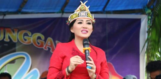 Karolin Ajak Masyarakat Kalbar Implementasikan Nilai Luhur Pancasila Calon Gubernur Kalimantan Barat nomor urut 2, dr. Karolin Margret Natasa