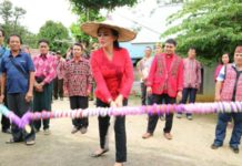 Karolin Janji Tata dan Optimalkan Gawai Dayak Di Kalbar Calon Gubernur Kalimantan Barat nomor urut 2, dr. Karolin Margret Natasa