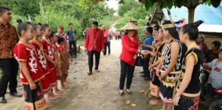 Karolin : DAD Harus Jadi Garda Terdepan Membela Pancasila Calon Gubernur Kalimantan Barat nomor urut 2, dr. Karolin Margret Natasa