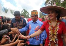 Karolin Siap Dorong Pemkab Maksimalkan Pendampingan untuk Pemdes Calon Gubernur Kalimantan Barat nomor urut 2, dr. Karolin Margret Natasa