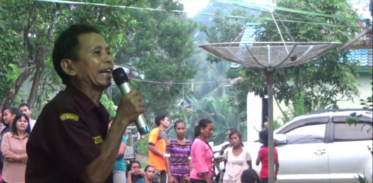 Tokoh Adat di Melawi Ingin Karolin Lanjutkan Pembangunan Menuju Kalbar Hebat Tokoh Adat di Melawi