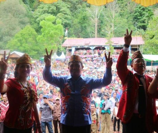 Mantan Bupati Pontianak Nilai Karolin-Gidot Miliki Modal Lengkap Pimpin Kalbar Pasangan calon Gubernur dan Wakil Gubernur Kalbar nomor urut 2, Karolin Margret Natasa dan Suryadman Gidot