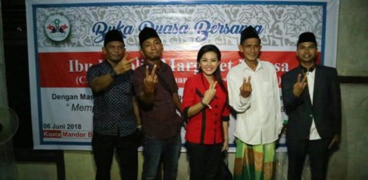 Karolin Imbau Rakyat Kalbar Tidak Terpancing Isu Politik yang Menyesatkan Calon Gubernur Kalbar nomor urut 2, Karolin Margret Natasa