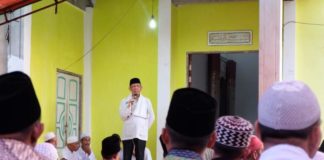 Masyarakat Mekarsari Harapkan Kemajuan: Kami Solid Menangkan Midji-Norsan Calon Gubernur Kalbar nomor urut tiga Sutarmidji Buka Puasa Bersama dengan masyarakat Mekarsari Kecamatan Sungai Raya, Kabupaten Kubu Raya (Kang Enchus for Equator).