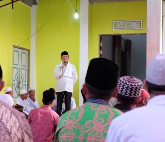 Masyarakat Mekarsari Harapkan Kemajuan: Kami Solid Menangkan Midji-Norsan Calon Gubernur Kalbar nomor urut tiga Sutarmidji Buka Puasa Bersama dengan masyarakat Mekarsari Kecamatan Sungai Raya, Kabupaten Kubu Raya (Kang Enchus for Equator).