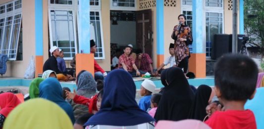 Karolin – Gidot Sudah Siapkan Program Khusus Sejahterakan Nelayan Kalbar Calon Gubernur Kalbar nomor urut 2, Karolin Margret Natasa