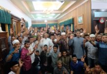 Kepada Relawan, Sutarmidji: Kemenangan Sudah di Depan Mata, Tetap Santun Cagub Kalbar Sutarmidji bersilaturahim dan berbuka puasa bersama Relawan Midji Norsan (Kang Enchus for Equator).