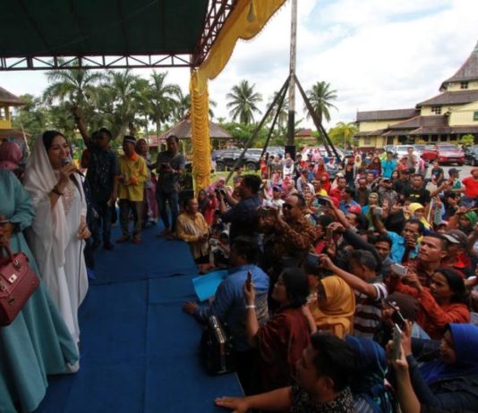 Tolak Perpecahan, Masyarakat Singbebas Siap Menangkan Karolin – Gidot