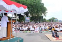 Pesan Sutarmidji di Hari Kemenangan: Tetap Jaga Kebersamaan Calon Gubernur Kalbar nomor 3, Sutarmidji memberikan pesan kepada masyarakat Kota Pontianak agar tetap menjaga kerukunan dan kebersamaan.