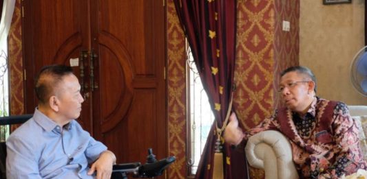 Tokoh Kalbar Tetap Kompak Menangkan Midji Norsan Calon Gubernur Kalbar nomor 3, Sutarmidji melakukan kunjungan silaturahim ke beberapa tokoh masyarakat Kalimantan Barat, Sabtu (16/6/18).