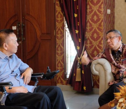 Tokoh Kalbar Tetap Kompak Menangkan Midji Norsan Calon Gubernur Kalbar nomor 3, Sutarmidji melakukan kunjungan silaturahim ke beberapa tokoh masyarakat Kalimantan Barat, Sabtu (16/6/18).