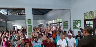 Masyarakat Bonti Siap Menangkan Midji-Norsan Calon Gubernur Kalimantan Barat nomor 3, Sutarmidji menghadiri acara halal bihalal di Kecamatan Bonti, Kabupaten Sanggau, Jumat (22/6/18).