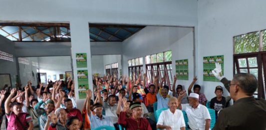 Masyarakat Bonti Siap Menangkan Midji-Norsan Calon Gubernur Kalimantan Barat nomor 3, Sutarmidji menghadiri acara halal bihalal di Kecamatan Bonti, Kabupaten Sanggau, Jumat (22/6/18).