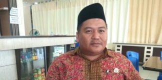 Panwaslu Sekadau Monitor Politik Intimidasi Ketua Panwaslu Sekadau, Nur Soleh. (Abdu Syukri)