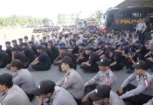 Pengamanan Pilkada, Polda Terjunkan 1.104 Personel APEL PERGESERAN. Personel Polda Kalbar mengikuti Gelar Apel Pergeseran Pasukan Pengamanan Pilkada Serentak 2018 di lapangan Mapolda Kalbar, Jumat (22/6). Humas Polda Kalbar for RK