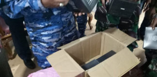 Oknum TNI Bercanda Bawa Bom di Bandara, Langsung Diamankan Kardus milik onum TNI yang mengaku bawa bom (Istimewa)