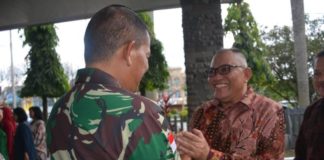 Mari Saling Memaafkan di Hari Kemenangan SILATURAHMI. Bupati Kubu Raya, H Rusman Ali menghadiri silaturahmi Idul Fitri 1439 Hijriah ke rumah Pj Gubernur Kalbar, Dodi Riyadmadji serta ke kediaman Kapolda Kalbar, Irjen Pol Didi Haryono dan Pangdam XII/Tanjungpura Mayjen TNI Achmad Supriyadi. Humas for Rakyat Kalbar