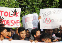 Tangkal Radikalisme, HMI, IMM, dan PMII Harus Kembali ke Kampus Antisipasi masuknya paham radikalisme ke kampus, mahasiswa harus bergabung ke organisasi mahasiwa seperti PMII, HMI dan IMM. (CECEP MULYANA/BATAM POS/ Jawa Pos Group)