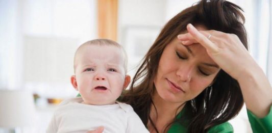 Bunda, Lakukan 6 Teknik Menenangkan Bayi Saat Menangis