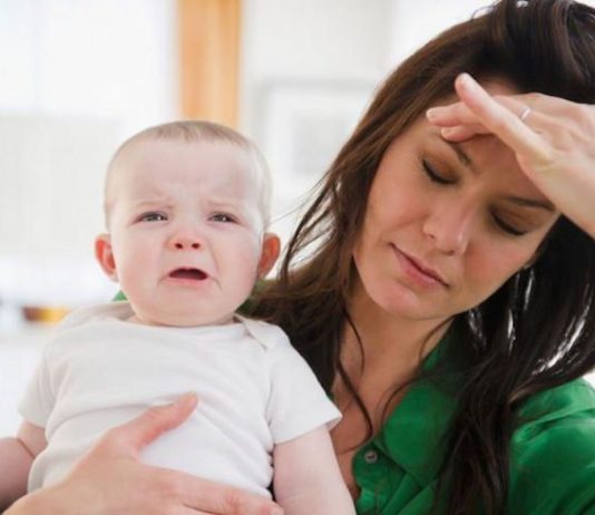 Cara Menghadapi Si kecil Ketika Merengek