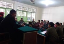 Dua Kali Terjaring, SN dan AU Dinasehati Segera Menikah SIDANG. Para penghuni kos yang terjaring razia menjalani proses sidang tipiring di PN Pontianak, Kamis (12/7)—siang--Andi Ridwansyah