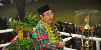 Parlemen Wacanakan Pembentukan Perda Karhutla BUKA MTQ. Pj Gubernur Kalimantan Barat, Dody Ryadmadji dan Bupati Mempawah, H Ria Norsan menyampaikan kata sambutan ketika acara Pembukaan MTQ XXVII Kalbar di GOR Opu Daeng Mempawah, Minggu (1/7).