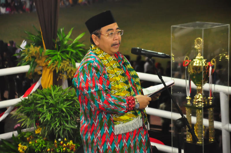 BUKA MTQ. Pj Gubernur Kalimantan Barat, Dody Ryadmadji dan Bupati Mempawah, H Ria Norsan menyampaikan kata sambutan ketika acara Pembukaan MTQ XXVII Kalbar di GOR Opu Daeng Mempawah, Minggu (1/7).