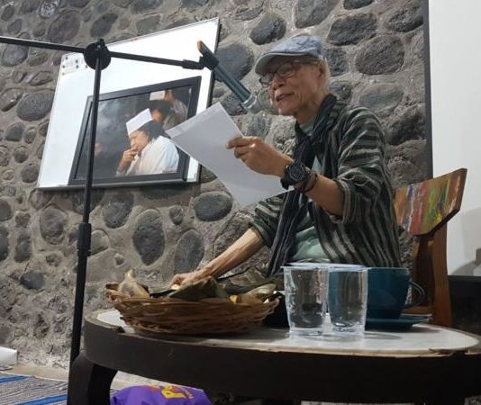 Meliuk-liuk di Sumba