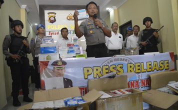 Begini Modus Pelaku Selundupkan Narkoba ke Rutan Sanggau Kapolres Sanggau, AKBP Imam Riyadi menggelar press release pengungkapan beberapa kasus, termasuk kasus narkoba di Lapas, Senin (23/7) di Mapolres Sanggau—Kiram Akbar