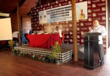 Satu Desa Wajib Satu Produk Unggulan Sambutan. Wakil Bupati Kubu Raya, Hermanus memberikan sambutan dalam kegiatan pelatihan manajemen BUMDes di Kubu Raya, Rabu (4/7). Syamsul Arifin/RK.