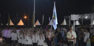 Enam Kafilah Kayong Utara Lolos Babak Final Kafilah KKU. Barisan kafilah Kayong Utara yang siap berlaga pada lomba MTQ Tingkat Provinsi Kalbar ke-XXVII di Kabupaten Mempawah, baru-baru ini. Humas for Rakyat Kalbar