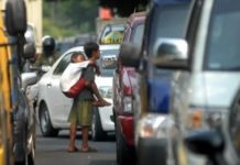 Anak Harusnya Sekolah, Tak Boleh Bekerja