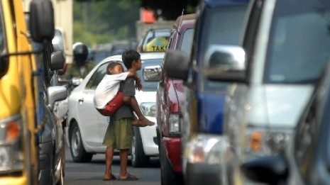 Anak Harusnya Sekolah, Tak Boleh Bekerja