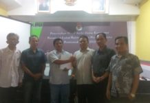 Dibiayai Negara, Pengeluaran Jadi Kecil HASIL AUDIT. KPU Kota Pontianak menyerahkan hasil audit dana kampanye Paslon Wali Kota dan Wakil Wali Kota Pontianak, Kamis (12/7). Maulidi Murni-RK