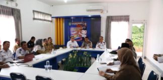 Car Free Day Akan Diaktifkan RAPAT. Kadishub Singkawang, Drs Sumastro, MSi memimpin rapat Forum LLAJ Kota Singkawang di Kantor Dishub Singkawang, Selasa (3/7)--SUHENDRA RK