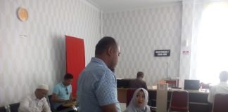 Jejak Rekam Bacaleg Dicek NYALEG. Para Bacaleg mengurus SKCK di Ruang Pelayanan SKCK Polres Singkawang, Senin (9/7)--SUHENDRA RK