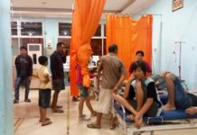 Diduga Keracunan Telur Cabai KERACUNAN. Warga diduga keracunan mendapatkan perawatan di UGD RSUD dr Rubini Mempawah, Minggu malam (1/7). Ari Sandy-RK