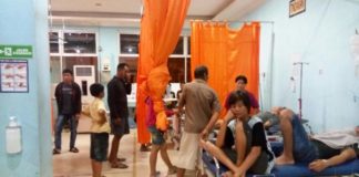 Diduga Keracunan Telur Cabai KERACUNAN. Warga diduga keracunan mendapatkan perawatan di UGD RSUD dr Rubini Mempawah, Minggu malam (1/7). Ari Sandy-RK