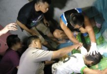 AB Ditemukan Tak Bernyawa, Di Sampingnya Ditemukan Senapan Angin EVAKUASI. Korban saat ditemukan dalam keadaan sudah tak bernyawa dan segera dievakuasi kepolisian, Sabtu (14/7)—Polres Sanggau for Rakyat Kalbar