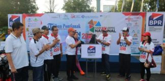 Jaminan LPS Rp2 Miliar LOGO BARU. Peluncuran logo baru BPR yang diresmikan Edi Rusdi Kamtono di halaman kantor PMI Kota Pontianak, Minggu pagi (8/7). Gusnadi-RK