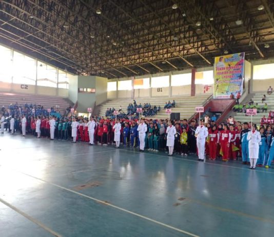 Terkendala Pencairan Keuangan, Melawi Absen PEMBUKAAN. 13 Kontingen berkumpul pada pembukaan Popda Tahun 2018 di GOR Pangsuma, Selasa (17/7). Rizka Nanda-RK